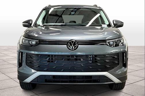 2025 Volkswagen Tiguan 2.0T SE 4MOTION