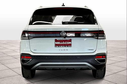 2025 Volkswagen Taos 1.5T SE