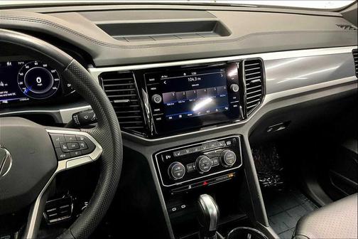 2022 Volkswagen Atlas Cross Sport 3.6L V6 SEL R-Line