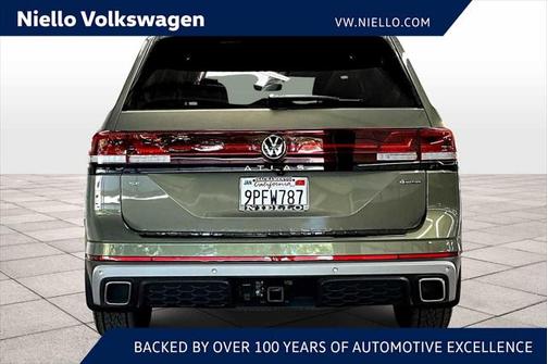 2025 Volkswagen Atlas 2.0T Peak Edition
