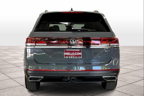 2025 Volkswagen Atlas 2.0T SE w/Technology 4MOTION