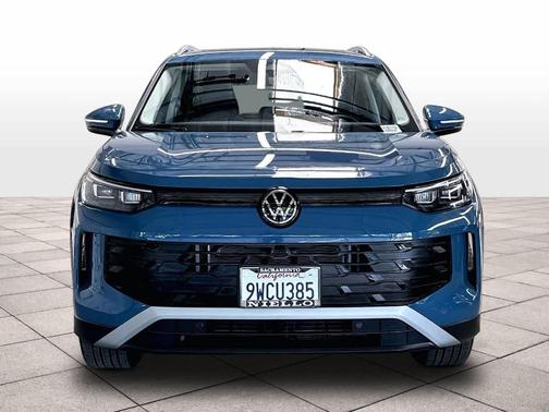 Monterey Blue Pearl 2025 Volkswagen Tiguan 2.0T SE