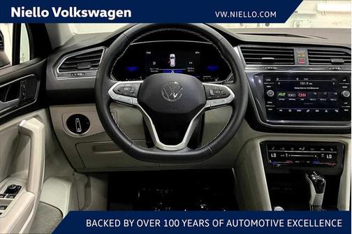 2023 Volkswagen Tiguan 2.0T SE