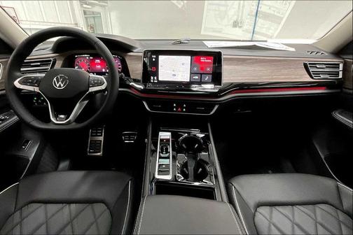 2026 Volkswagen Atlas 2.0T SEL Premium R-Line 4MOTION
