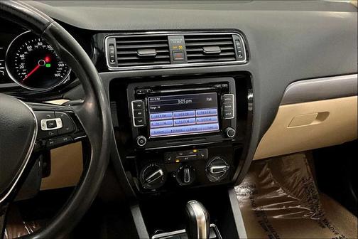 2015 Volkswagen Jetta 2.0L TDI SE w/Connectivity