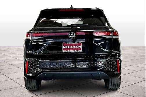 2025 Volkswagen Tiguan 2.0T SE R-Line Black