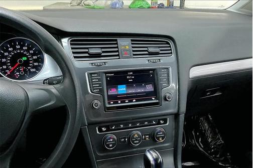 2016 Volkswagen e-Golf SE