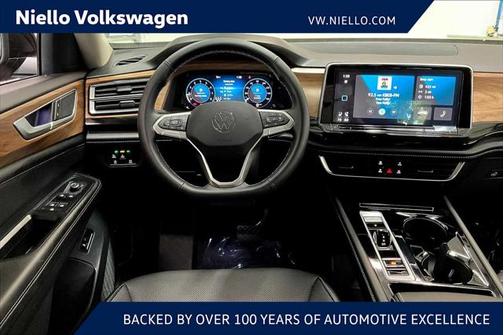 2025 Volkswagen Atlas 2.0T SE w/Technology 4MOTION