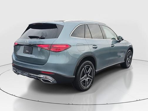 2026 Mercedes-Benz GLC 300 Base