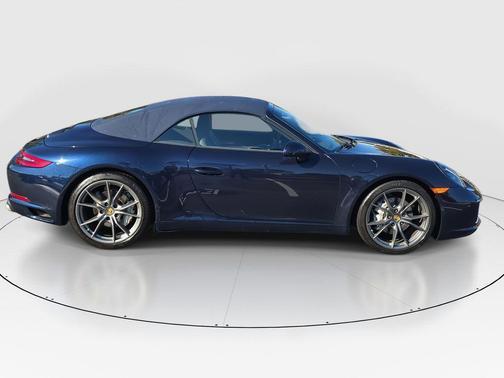 2018 Porsche 911 Carrera
