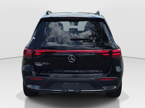 2025 Mercedes-Benz EQB 250 Base