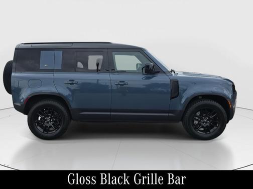 2020 Land Rover Defender 110 SE