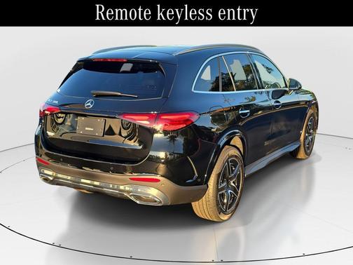 2026 Mercedes-Benz GLC 300 Base