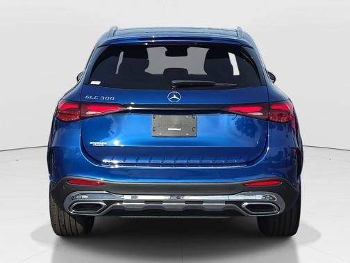 2026 Mercedes-Benz GLC 300 Base