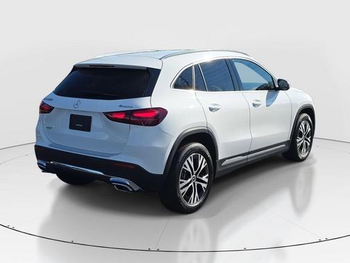 2026 Mercedes-Benz GLA 250 Base 4MATIC