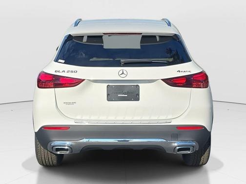 2026 Mercedes-Benz GLA 250 Base 4MATIC