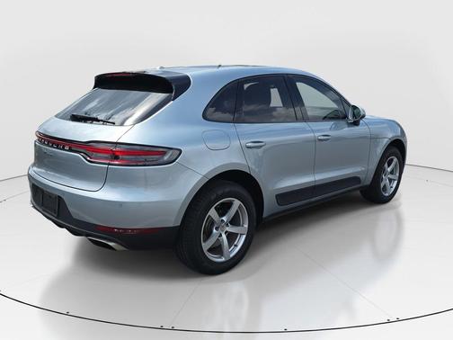 2021 Porsche Macan Base