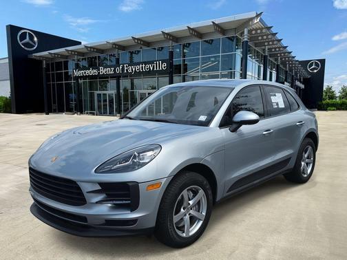 2021 Porsche Macan Base
