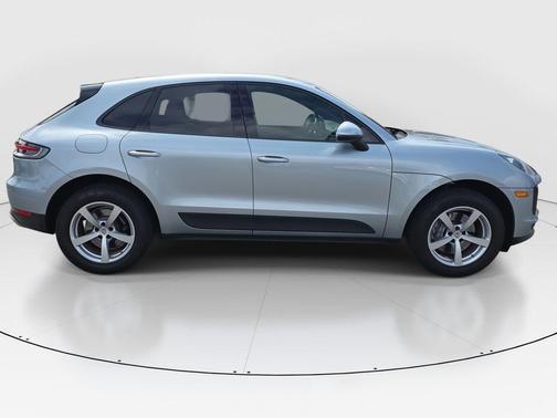 2021 Porsche Macan Base