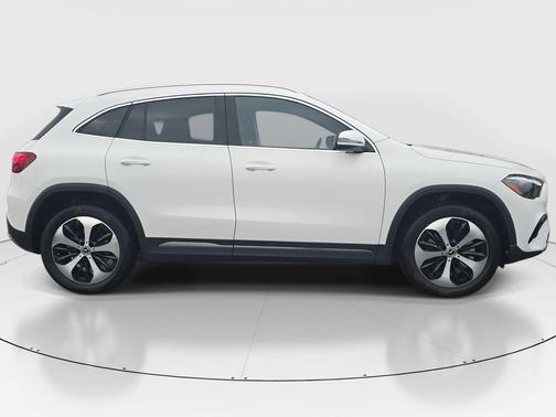 2026 Mercedes-Benz GLA 250 Base