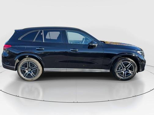 2026 Mercedes-Benz GLC 300 Base 4MATIC