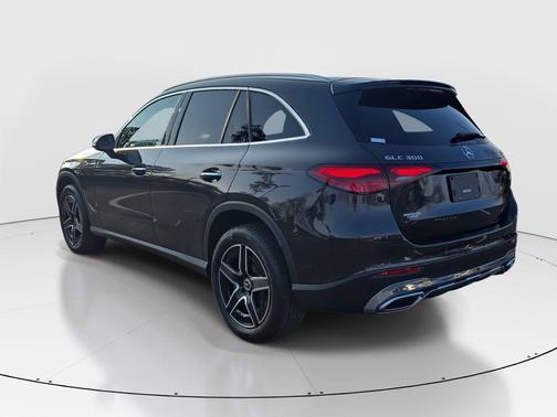 2026 Mercedes-Benz GLC 300 Base 4MATIC