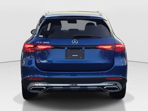 2026 Mercedes-Benz GLC 300 Base