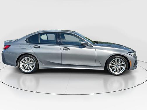 2023 BMW 330 i