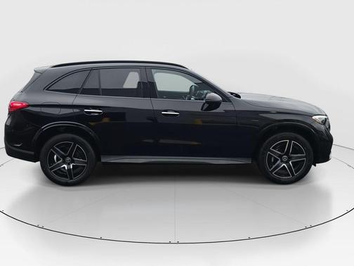 2026 Mercedes-Benz GLC 300 Base 4MATIC