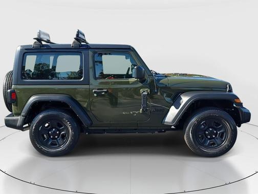 2021 Jeep Wrangler Sport