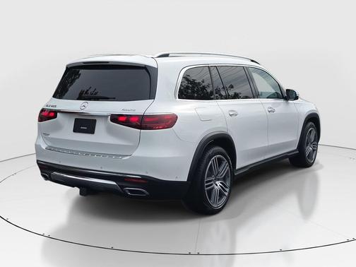 2024 Mercedes-Benz GLS 450 4MATIC