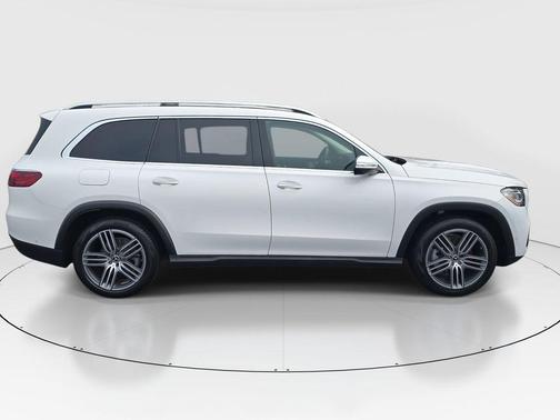 2024 Mercedes-Benz GLS 450 4MATIC