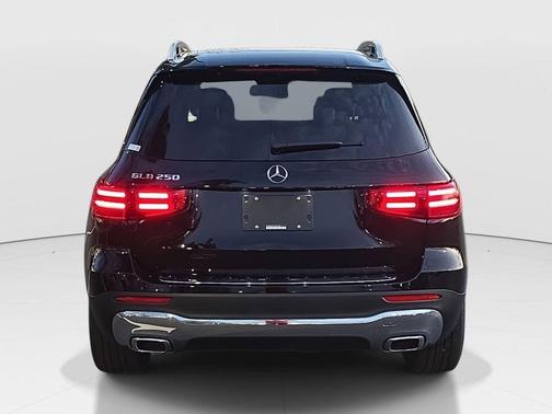 2026 Mercedes-Benz GLB 250 Base