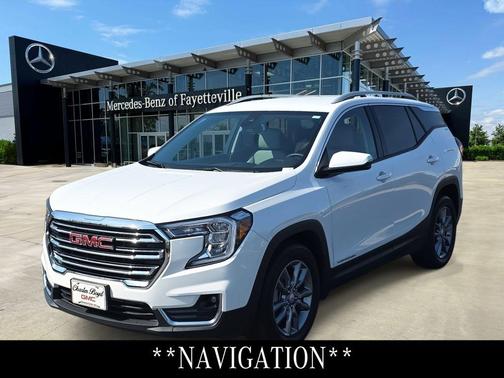 Summit White 2023 GMC Terrain SLT