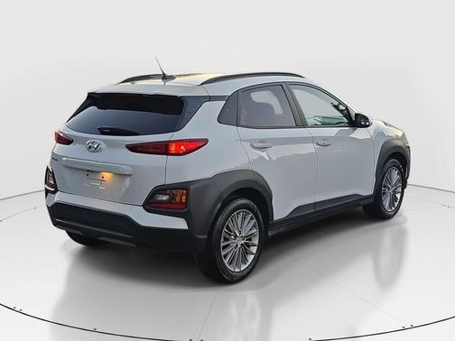 2020 Hyundai KONA SEL