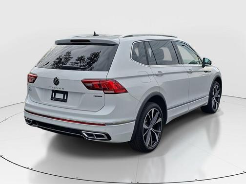 2024 Volkswagen Tiguan 2.0T SEL R-Line