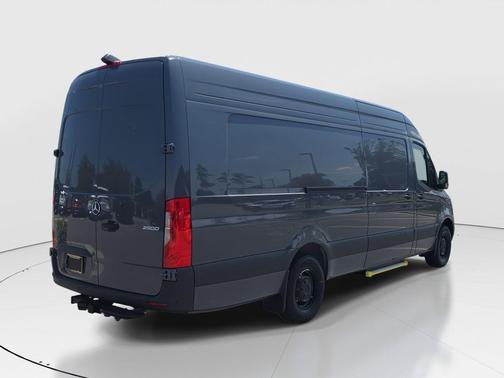 2025 Mercedes-Benz Sprinter 2500 170 WB High Roof Extended Cargo