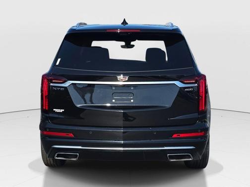 2022 Cadillac XT6 Premium Luxury FWD