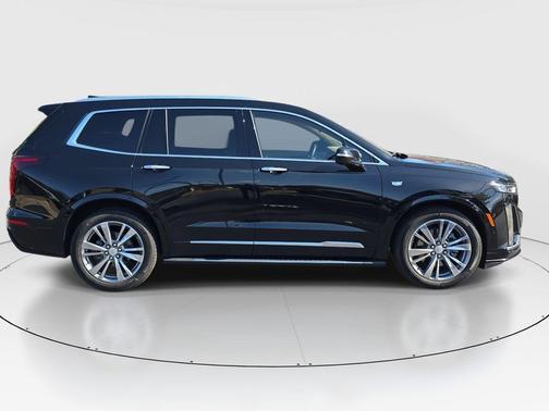 2022 Cadillac XT6 Premium Luxury FWD