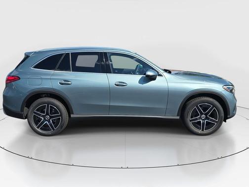 2026 Mercedes-Benz GLC 300 Base