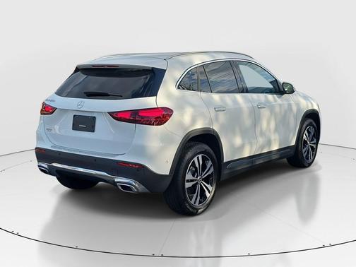 2025 Mercedes-Benz GLA 250 Base