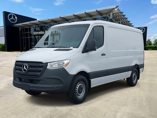 2025 Mercedes-Benz Sprinter 2500 Standard Roof