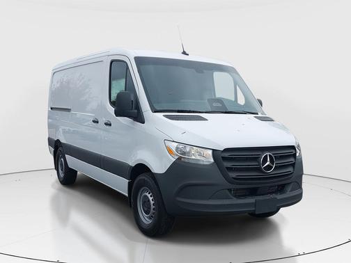 2025 Mercedes-Benz Sprinter 2500 Standard Roof
