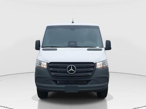 2025 Mercedes-Benz Sprinter 2500 Standard Roof