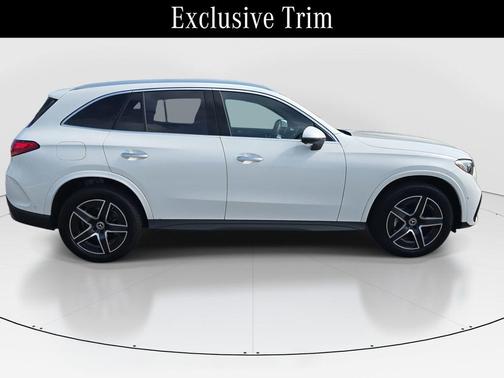 2025 Mercedes-Benz GLC 300 Base