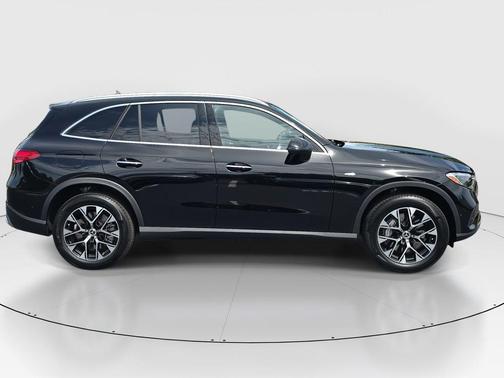 2025 Mercedes-Benz GLC 350e Base 4MATIC