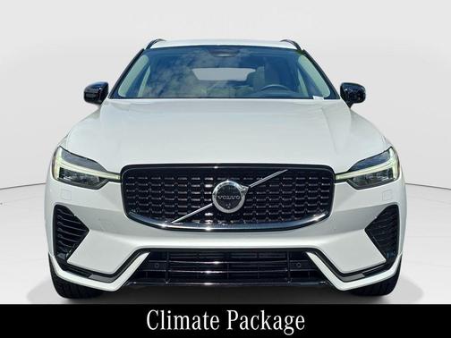 Crystal White 2025 Volvo XC60 Plug-In Hybrid T8 Ultra