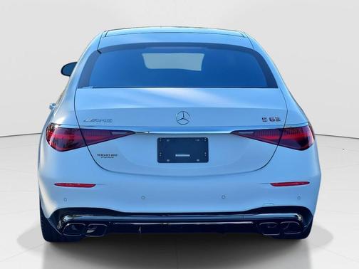 2026 Mercedes-Benz AMG S 63 E Base