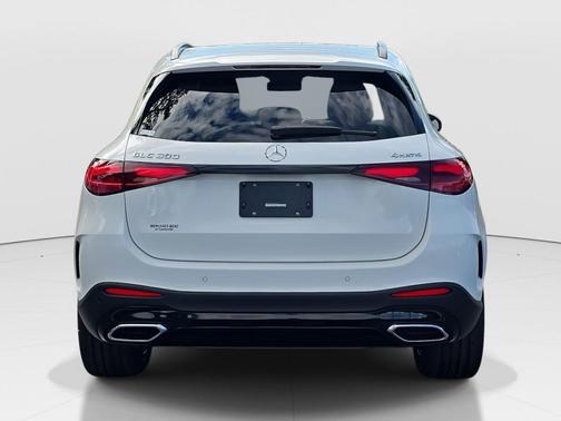 2026 Mercedes-Benz GLC 300 Base 4MATIC