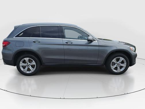 2018 Mercedes-Benz GLC 300 Base